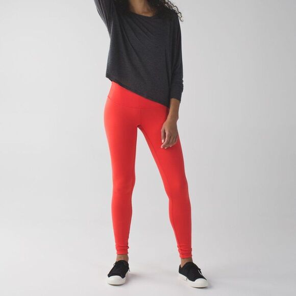 Lululemon Size 6 Cranberry Alarmin Snakeskin Print Reversible Wunder Under Pants - Picture 2 of 11